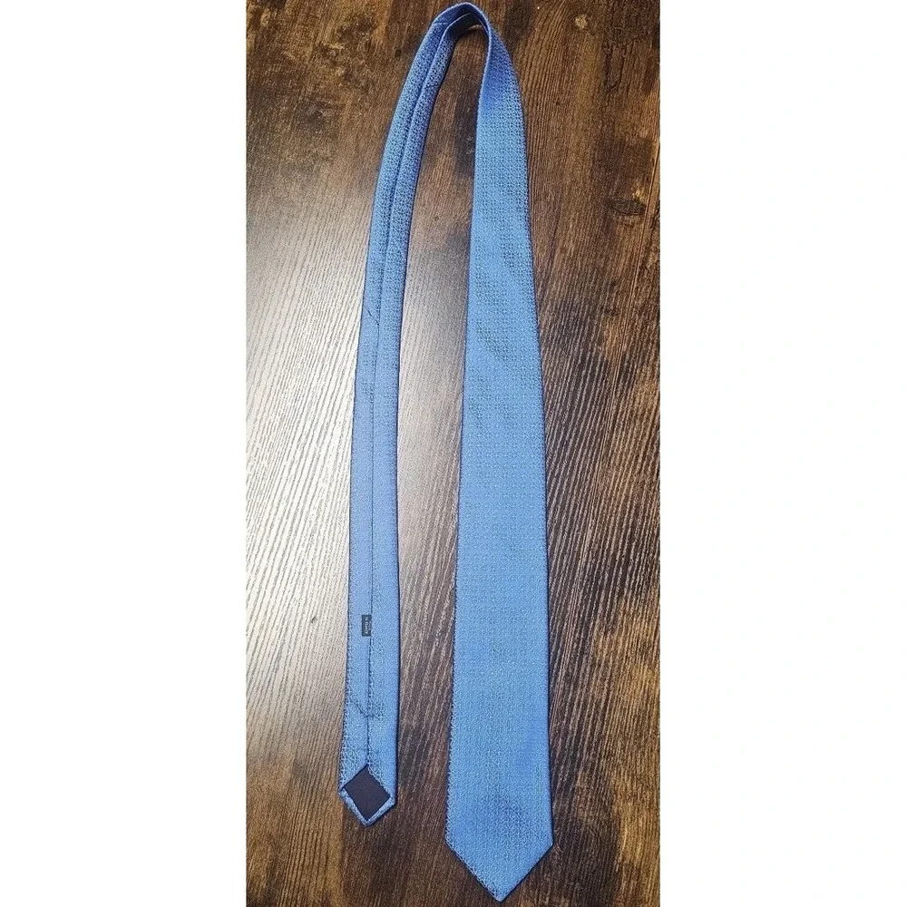 Charvet Place Vendome Silk Tie Blue Geometric Design 57x3